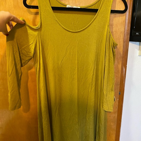 Beautiful - Picture 2 of 3